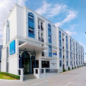 Hop Inn Phuket Old Town